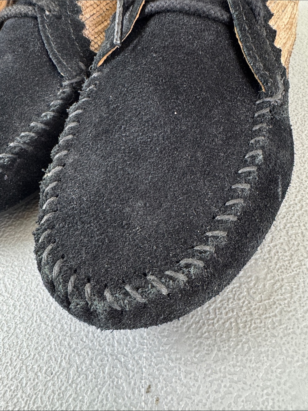 Minnetonka El Paso Ankle Boot Moccasin. Size 8. - Picture 8 of 12